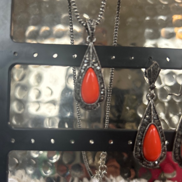 Coral ring,necklace and ring set - Picture 3 of 4